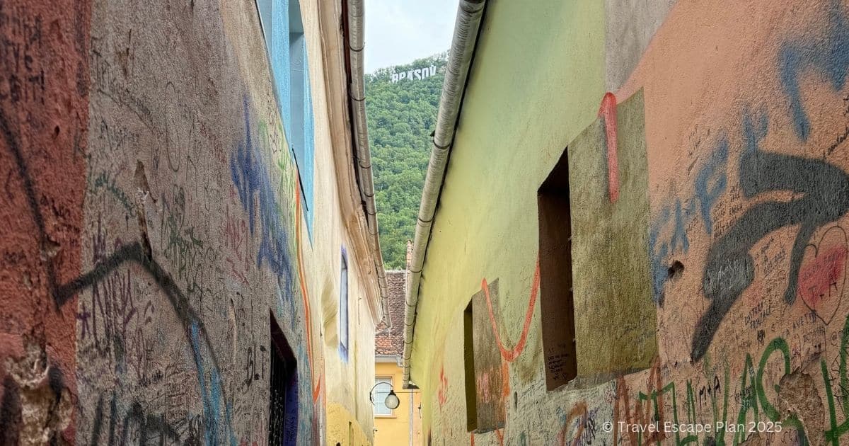 graffiti walls of the narrowest street in Romania 
