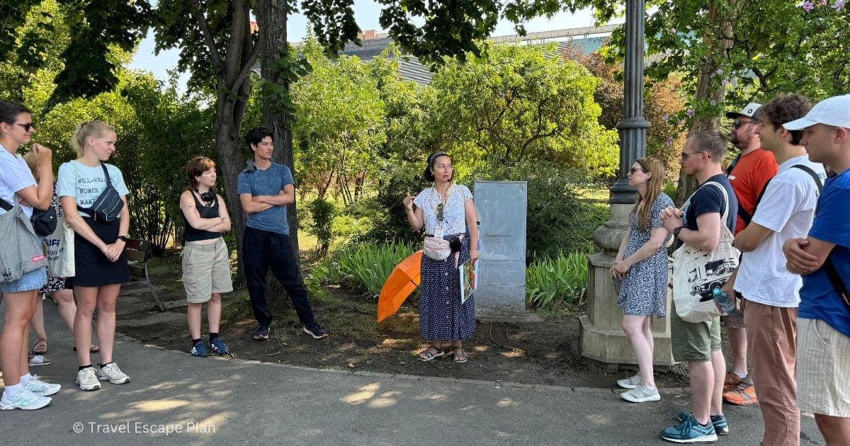 tour guide giving a free walking tour in bucharest
